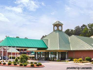 Hotel Days By Wyndham Petersburg/south Lee 2*
