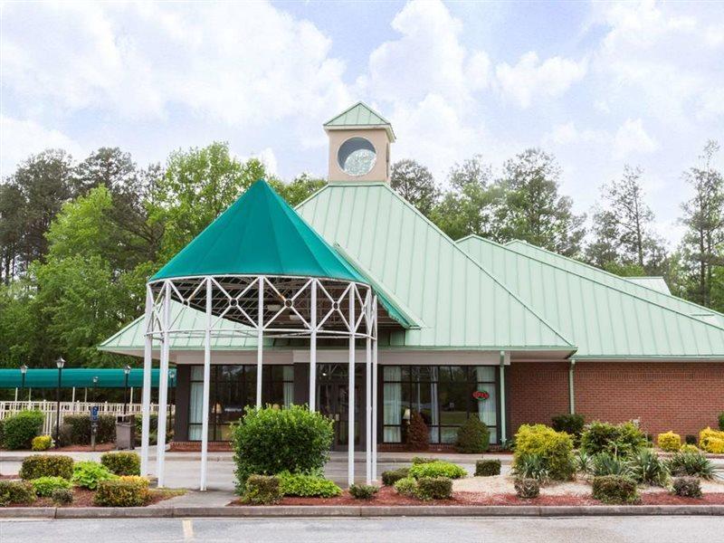 Days By Wyndham Petersburg/south Lee 2* Petersburg