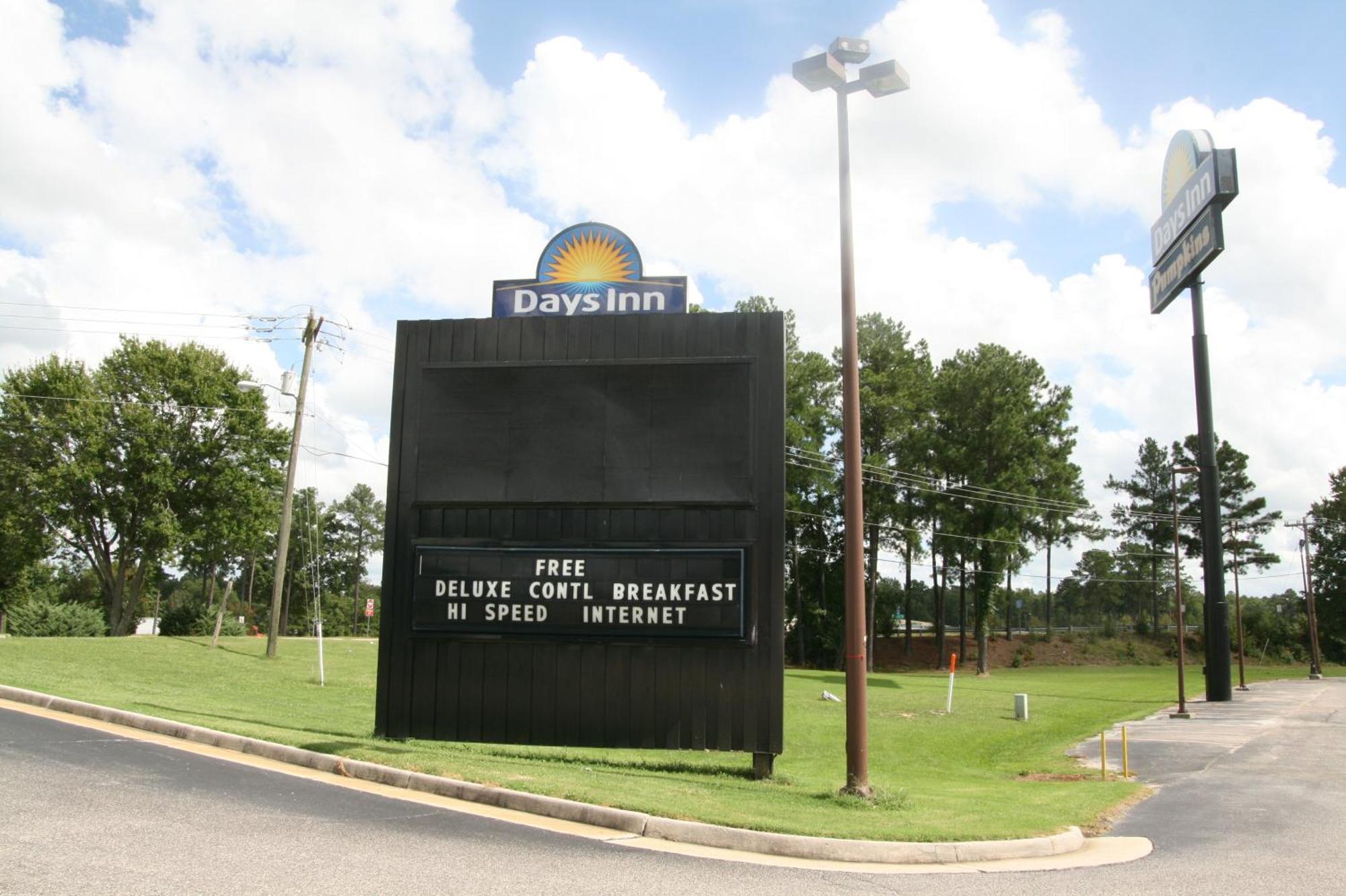 Hotel Days By Wyndham Petersburg/south Lee