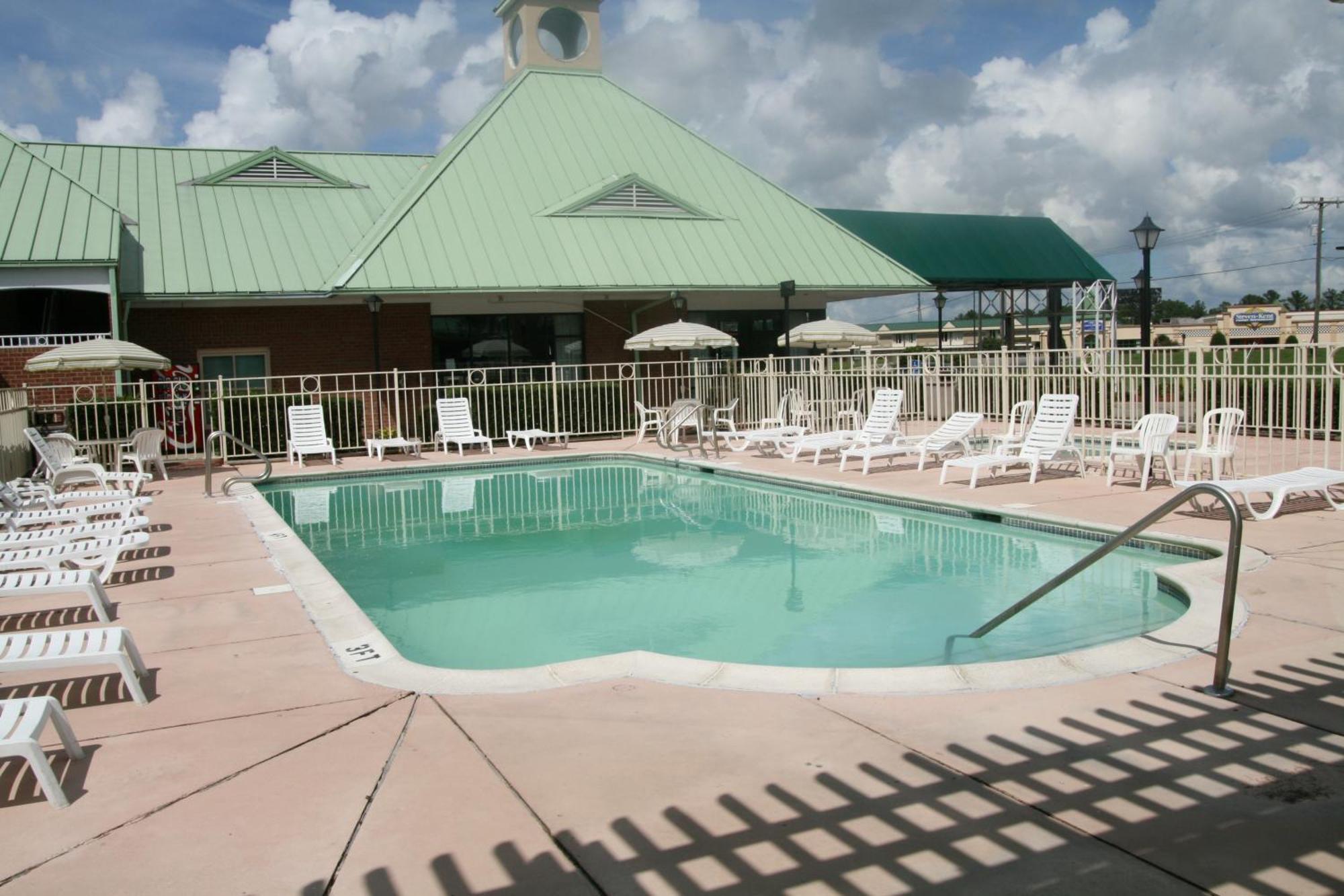 Hotel Days By Wyndham Petersburg/south Lee Petersburg